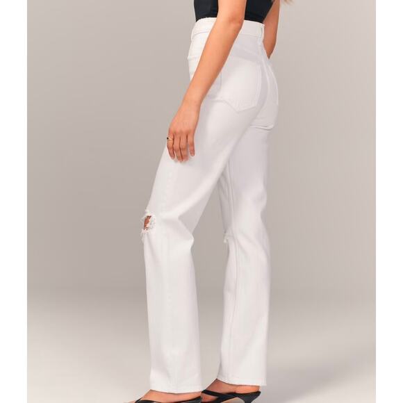 ABERCROMBIE The 90s Straight Ultra High Rise Destroyed Jeans White 34 Short - Picture 2 of 12